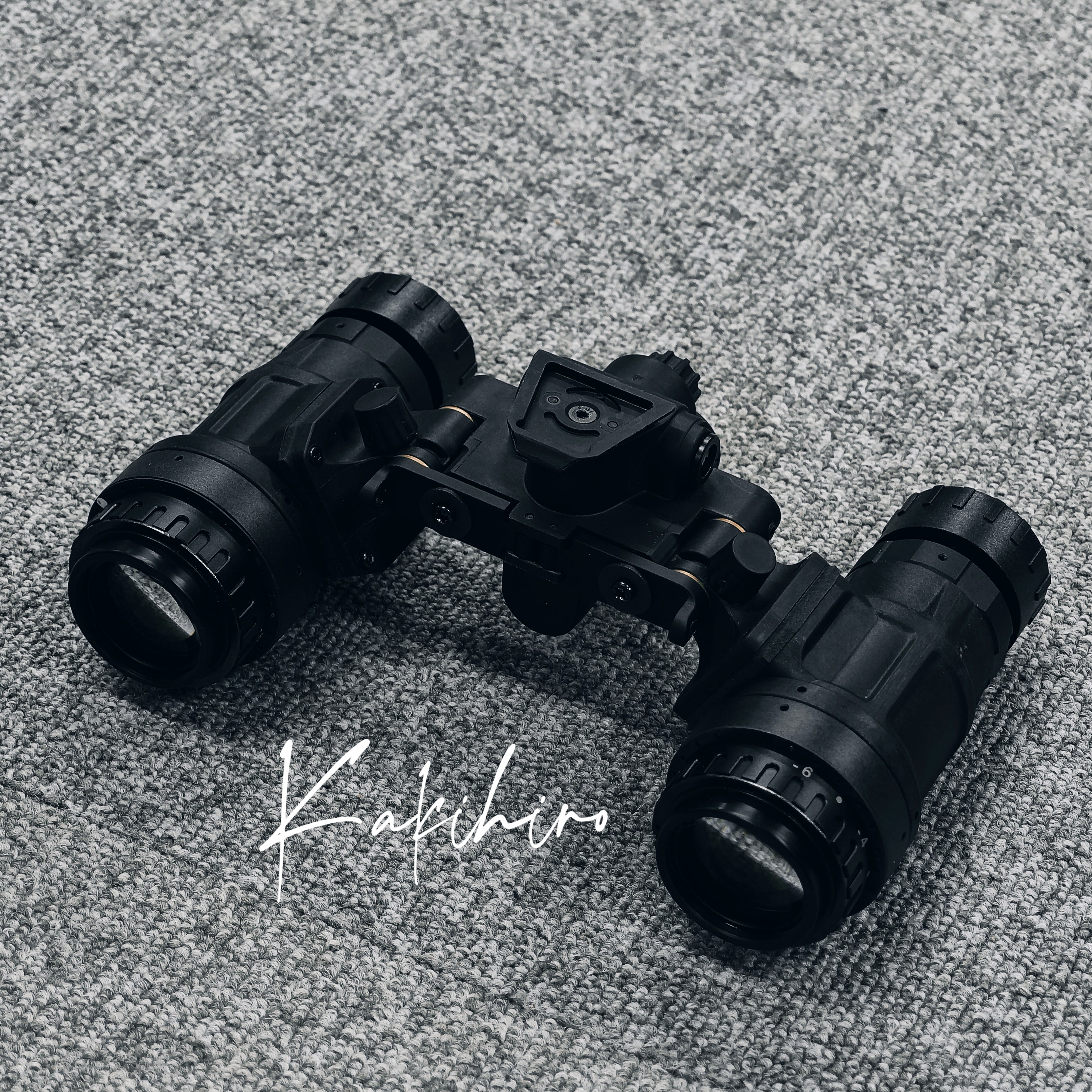 PVS-31スタイル 双眼微光ナイトビジョン グリーン管 サバゲー PVS-31 微光ナイトビジョン 双眼 Gen2+ FOM約1200 (グリーン管